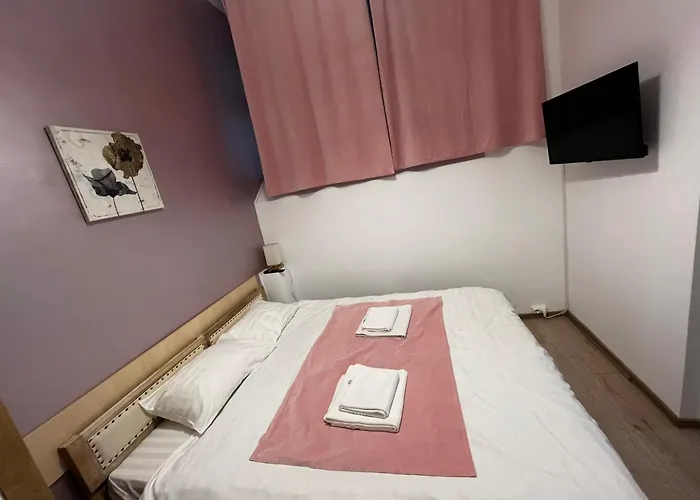 Mira Center Residence