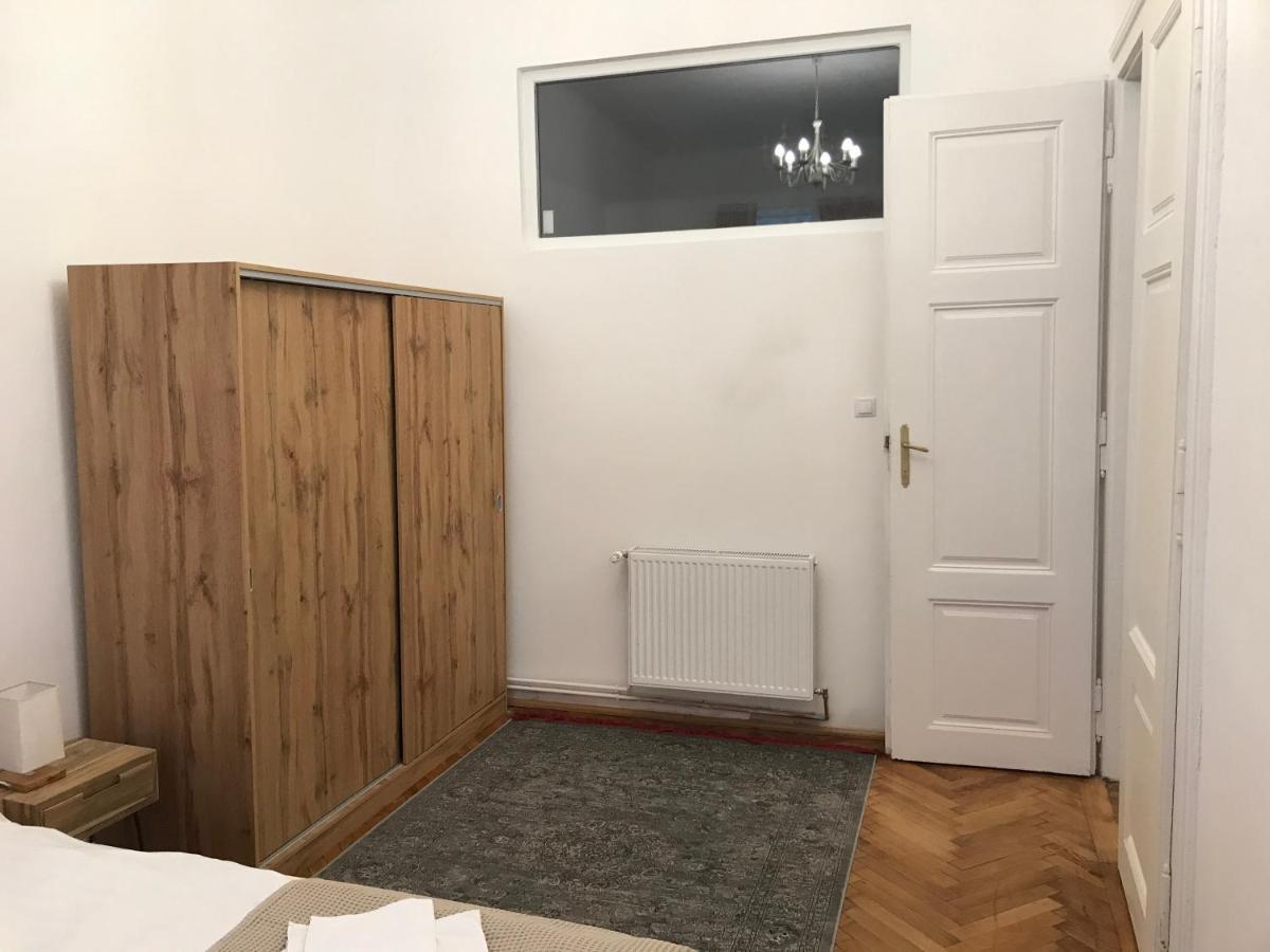 Mira Center Apartment