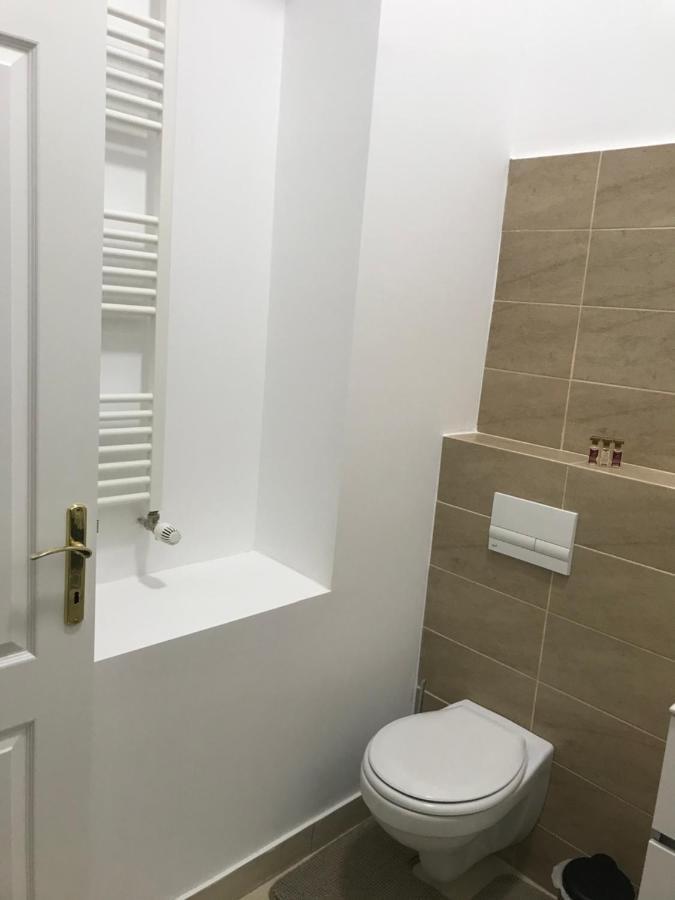 Mira Center Apartment *