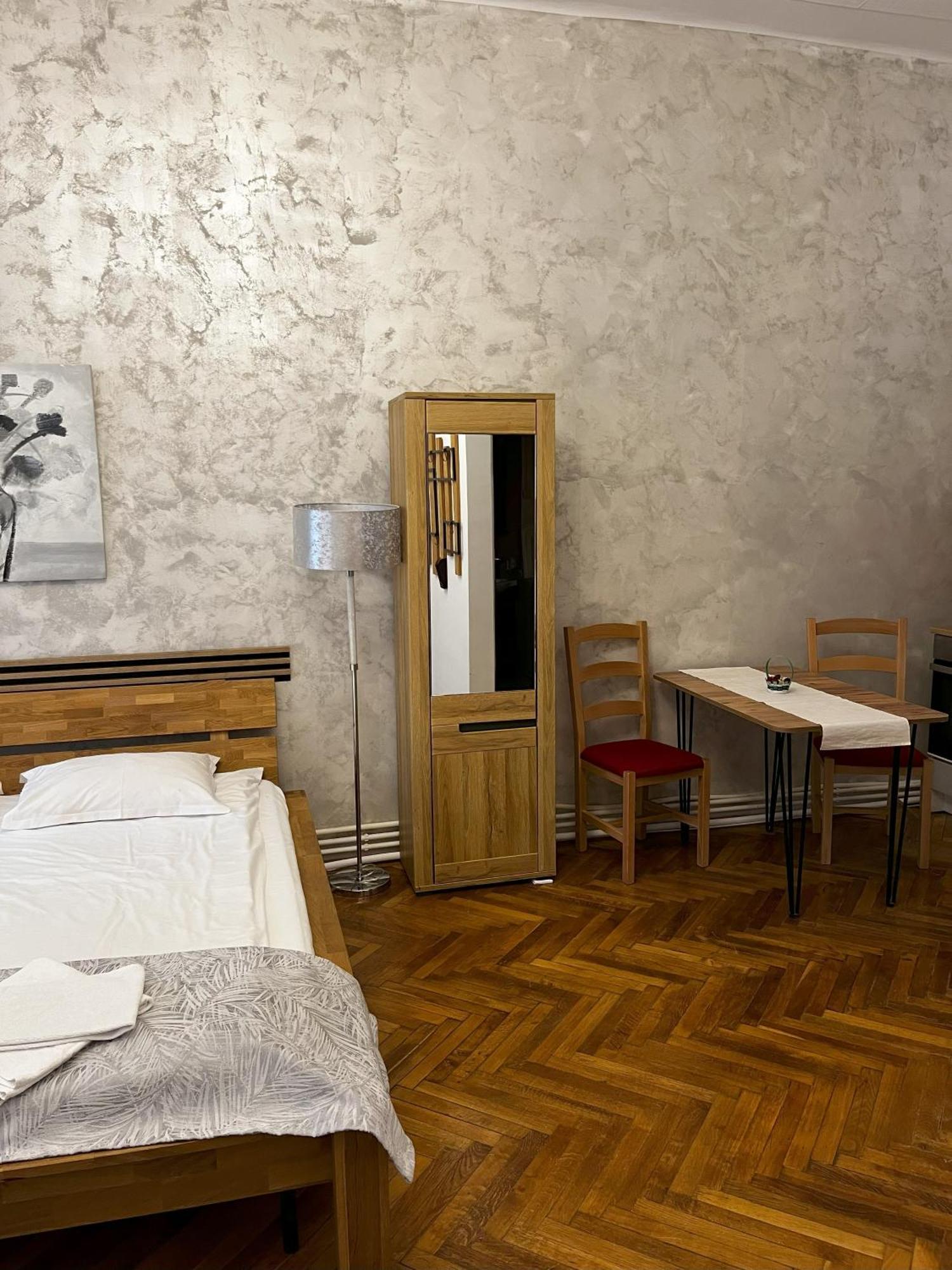 Apartment Mira Center